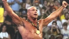 <b>摔跤界巨星--安格：我还想再摔三年？</b>