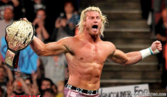 <b>豆腐哥最希望能和HBK来一场比赛</b>