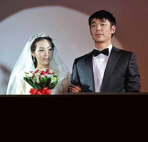 三八节举献 太太团秀色写真