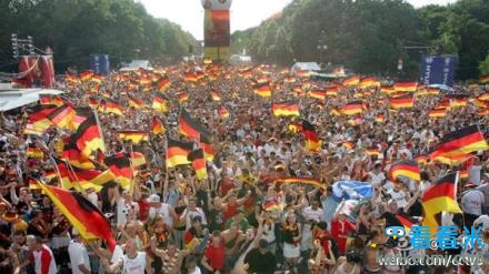 世界杯即时微观:德国百万球迷计划旷工 疯狂只为看世界杯
