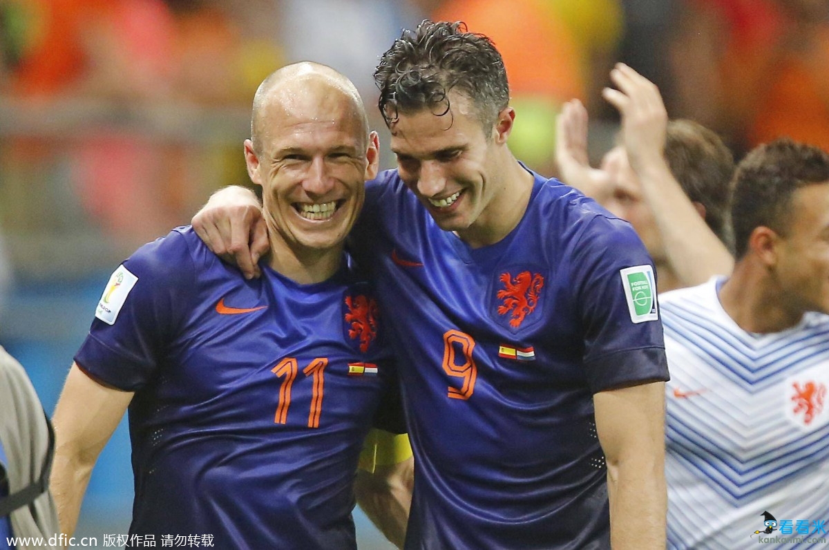 世界杯荷兰VS西班牙即时声音:范佩西嫌赢少了 范帅满意