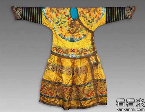古代皇帝的龙袍一件价值多少